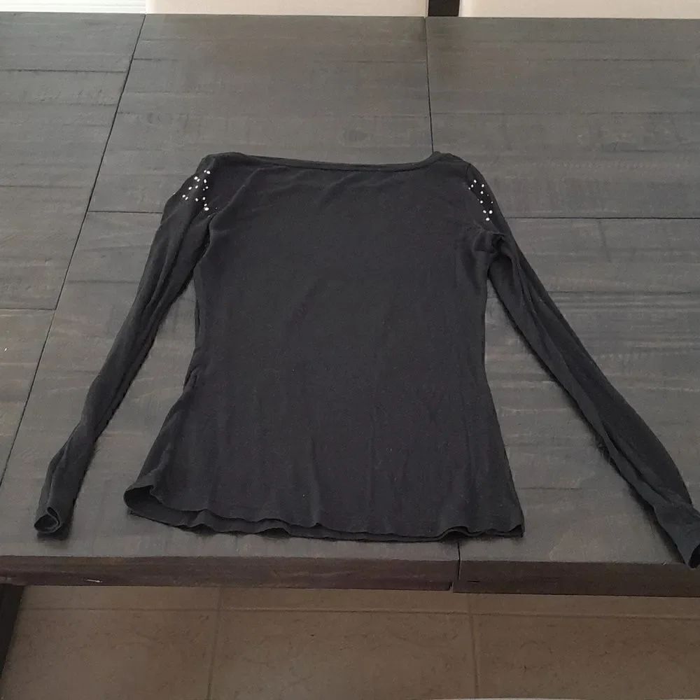 A/X XS LONG sleeve good condition size extra small gold rhinestone detail - Picture 4 of 4